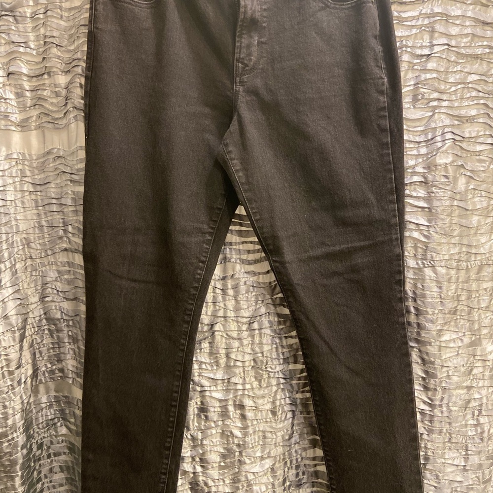 Old Navy Women’s Faded Curvy Black Skinny Jeans Size 10